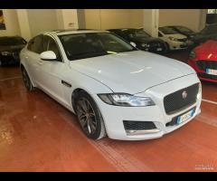 Jaguar XF 3.0 D V6 300CV AUT.PORTFOGLIO