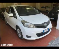 Toyota Yaris 1.0 5P Lounge 2012