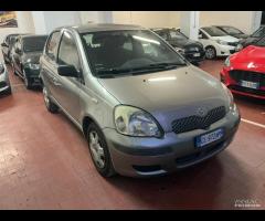 Toyota Yaris 1.0i 16V cat 5 porte