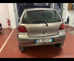 Toyota Yaris 1.0i 16V cat 5 porte