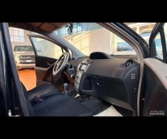 Toyota Yaris 1.3 5 porte - 9