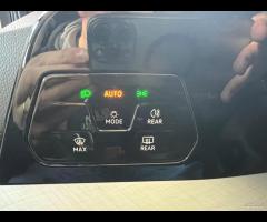 Volkswagen Golf 2.0 TDI 115 CV SCR Life - 20