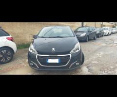 Ricambi Peugeot 208 1.2 B del 2018 motore HM01