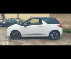 Citroen DS Cabrio 1.6 D del 2014 motore 9H06 - 24