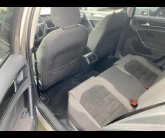VOLKSWAGEN - Golf - 2.0 TDI DSG 5p. Highline BlueM - 17