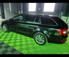 Skoda Octavia 1.6 TDI CR 110 CV Wagon Executive - 8