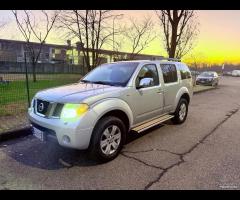 Nissan 2.5 - 4X4- 7 POSTI- PERFETTAAAA !!! OTTIME