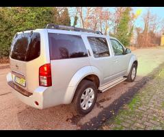 Nissan 2.5 - 4X4- 7 POSTI- PERFETTAAAA !!! OTTIME