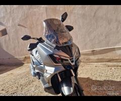 SYM ADX 300 ABS TCS E5+ Titanio - 2026 - Motor's - 9