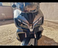 SYM ADX 300 ABS TCS E5+ Titanio - 2026 - Motor's - 10