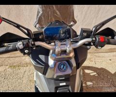 SYM ADX 300 ABS TCS E5+ Titanio - 2026 - Motor's - 13