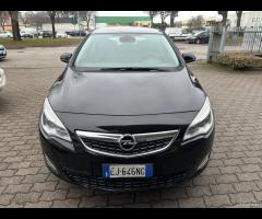 Opel Astra 1.7 CDTI 110CV 5 porte Cosmo Berlina - 2