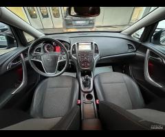 Opel Astra 1.7 CDTI 110CV 5 porte Cosmo Berlina - 13