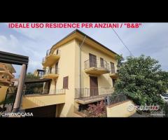 Villa singola su 3 piani. IDEALE A STRUTTURE