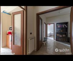 Via P. Castelli, quadrivani e posto auto - 21