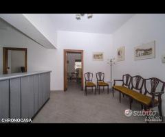 Via Pietro Castelli, ampio quadrivani