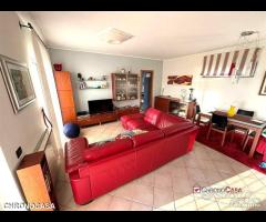 Via del Santo, Rifinito appartamento con mansarda