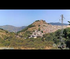 Mistretta,4vani, doppi servizi, posto auto,ottime - 2