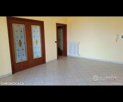 Mistretta,4vani, doppi servizi, posto auto,ottime - 5