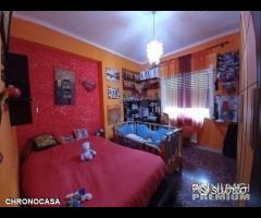 Svincolo gazzi,4 vani e servizi con posto auto - 6