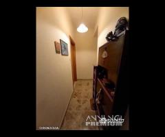 Svincolo gazzi,4 vani e servizi con posto auto - 10