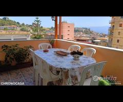 Via Palermo, trivani e doppi servizi con terrazzo