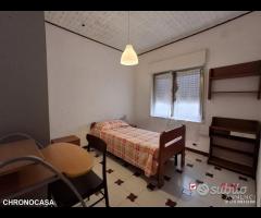 Casa Indipendente su due livelli pressi Viale - 8