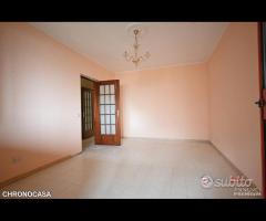 Zafferia, luminoso trivani con posto auto e cantin - 9