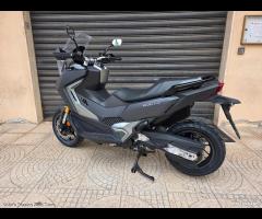 SYM ADXTG 400 ABS TCS E5+ Grigio -- 2026 -