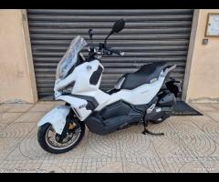 SYM ADX 125 ABS TCS E5+ Bianco - PROMO