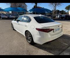 Alfa Romeo Giulia 2.2 Turbodiesel 150 CV
