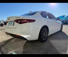 Alfa Romeo Giulia 2.2 Turbodiesel 150 CV