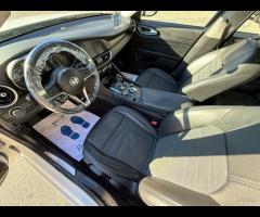 Alfa Romeo Giulia 2.2 Turbodiesel 150 CV - 12