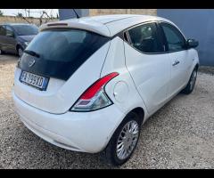 Lancia Ypsilon 1.3 MJT 16V 95 CV 5 porte S&S Silve