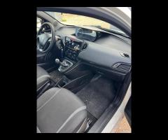 Lancia Ypsilon 1.3 MJT 16V 95 CV 5 porte S&S Silve