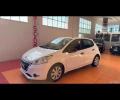Peugeot 208 1.4 HDi 68 CV 5 porte Van