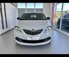 LANCIA YPSILON 1.0 FIREFLY HYBRID SILVER - 2021 - 6
