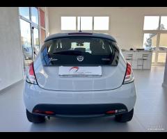LANCIA YPSILON 1.0 FIREFLY HYBRID SILVER - 2021 - 9