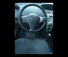 Toyota Yaris 1.0 benz 69cv - Garanzia 12 Mesi - 8