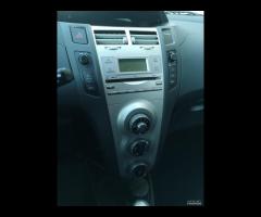 Toyota Yaris 1.0 benz 69cv - Garanzia 12 Mesi - 9