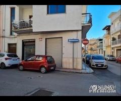 Locale commerciale 5 vetrine