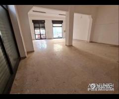 Locale commerciale 5 vetrine - 7