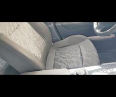 Ricambi Peugeot 3008 1.6 D del 2010 motore 9HZ - 11