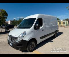 Renault master 2.3 dci furgone passo medio 2019