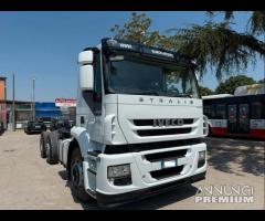 Stralis 310 telaio 3 assi 2* sollevabile