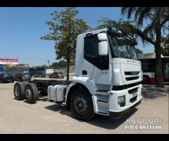 Stralis 310 telaio 3 assi 2* sollevabile