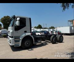 Stralis 310 telaio 3 assi 2* sollevabile