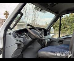 DAILY 65C15 CARROATTREZZI ISOLI SOCCORSO STRADALE