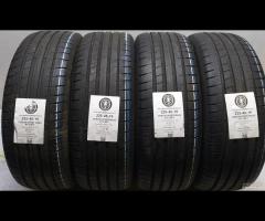 4 GOMME 225 45 19 DUNLOP A61702