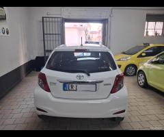 Toyota Yaris 1.0 benzina unico prop 2013 - 7